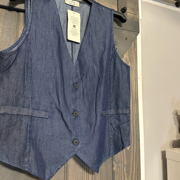 Pants and Vest Set - Picture 6 of 7